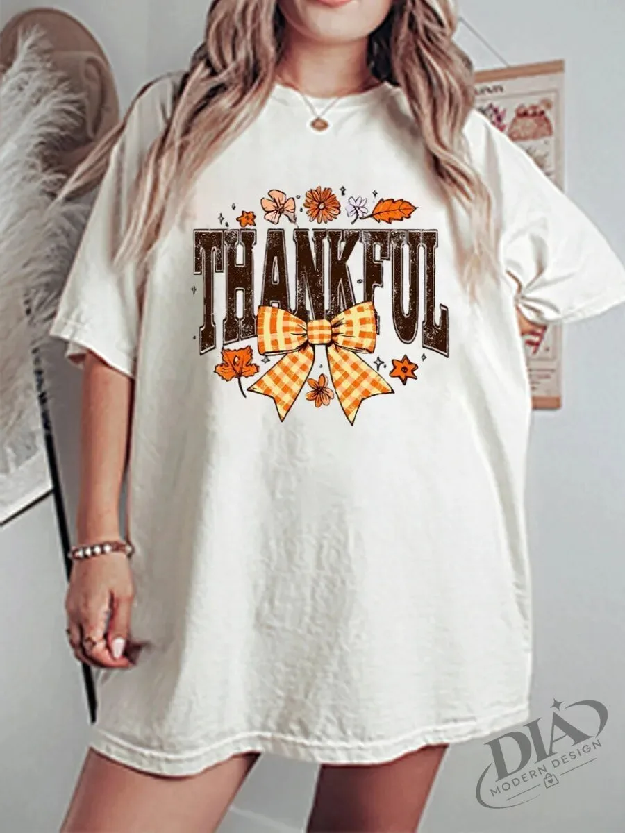 Thankful Autumn Plaid Bow Graphic Oversized T-Shirt for Women